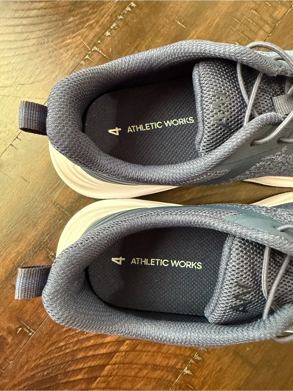 NWOT Athletic Works Navy Big Boys Size 4 Sneakers with White Soles